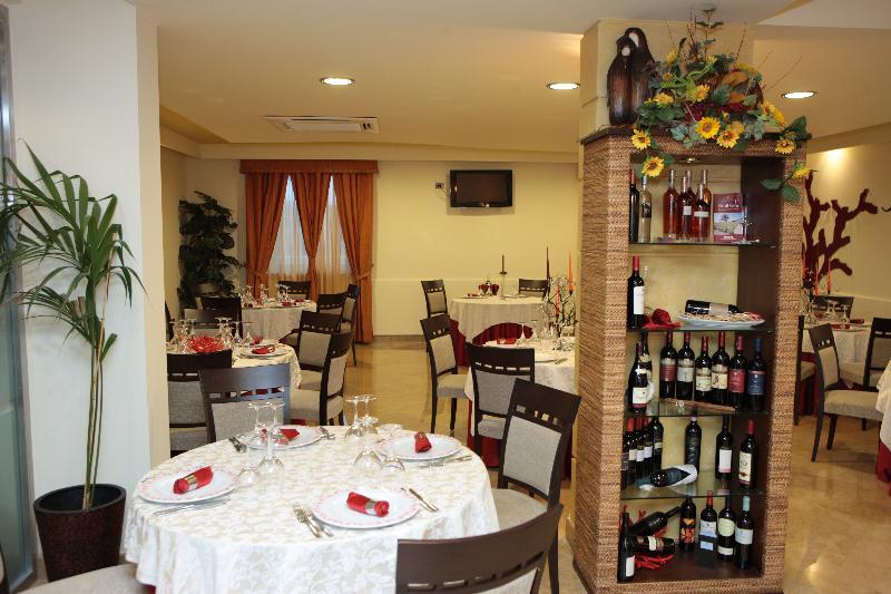 Hotel Costa Azul Балестрате Екстериор снимка