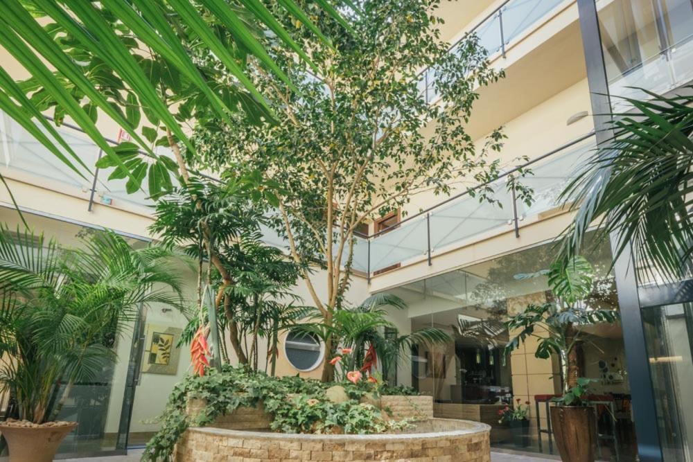 Hotel Costa Azul Балестрате Екстериор снимка